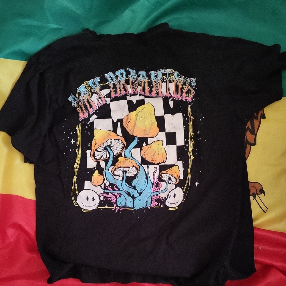 THE MAGIC SHROOM ? Tee Shirt
